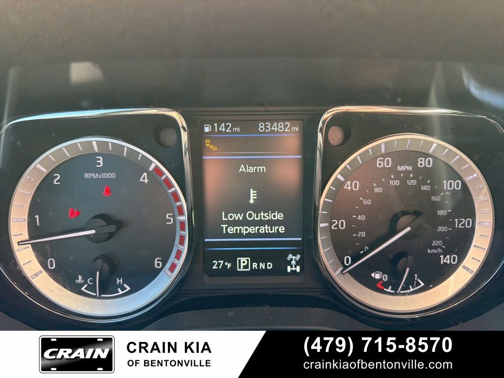 Used 2019 Nissan Titan SV w/ SV Convenience Package image 21