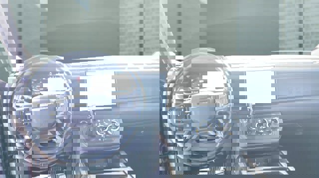 Used 2023 Land Rover Defender 130 X-Dynamic SE image 20