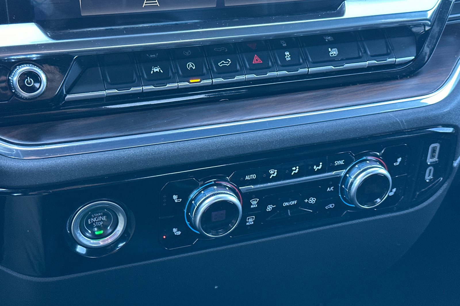 Used 2024 GMC Sierra 1500 SLT image 20