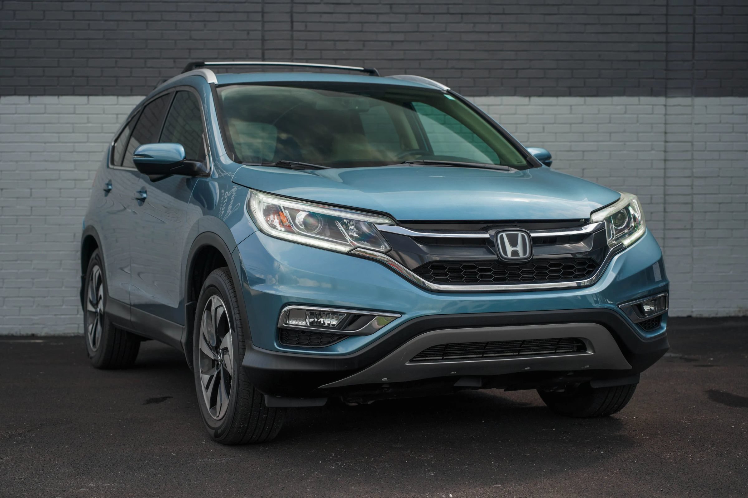 Used 2015 Honda CR-V Touring image 3