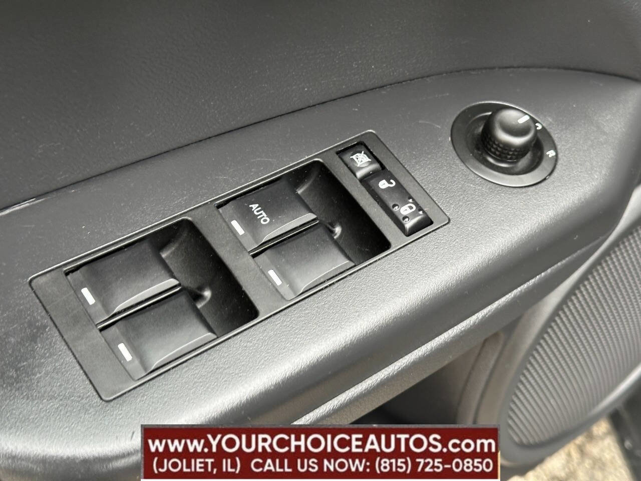 Used 2011 Dodge Caliber Mainstreet image 13