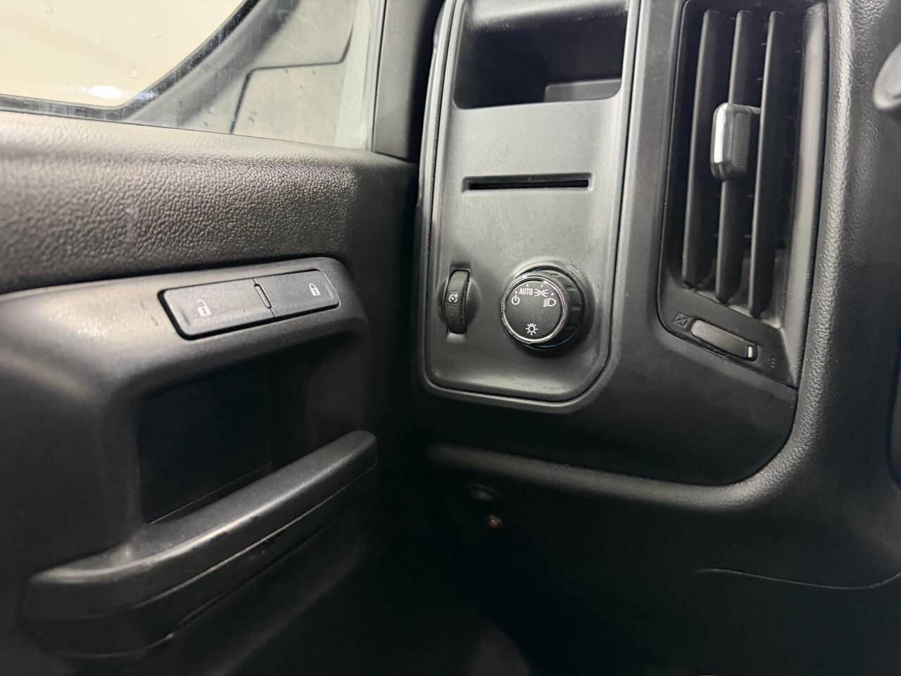 Used 2015 Chevrolet Silverado 1500 W/T w/ Trailering Package RWD image 23