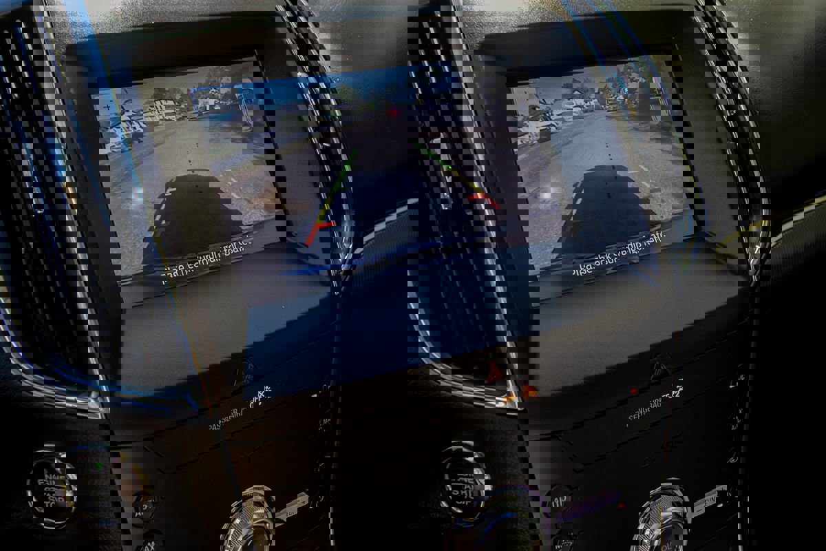 Used 2020 Ford Edge Titanium w/ Cargo Accessory Package image 15