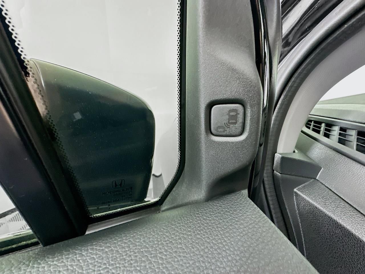 Used 2018 Honda Odyssey EX-L image 25