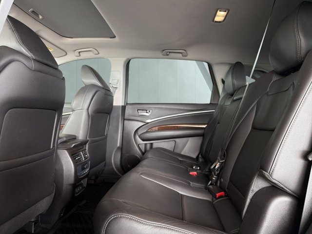 Used 2018 Acura MDX w/ Technology Package AWD/4WD image 10