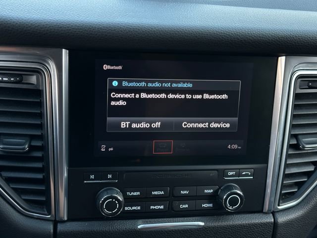 Used 2017 Porsche Macan image 27