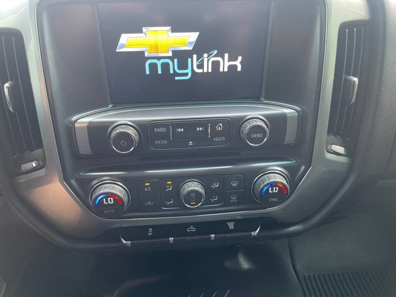 Used 2015 Chevrolet Silverado 2500 LT w/ LT Convenience Package AWD/4WD image 11