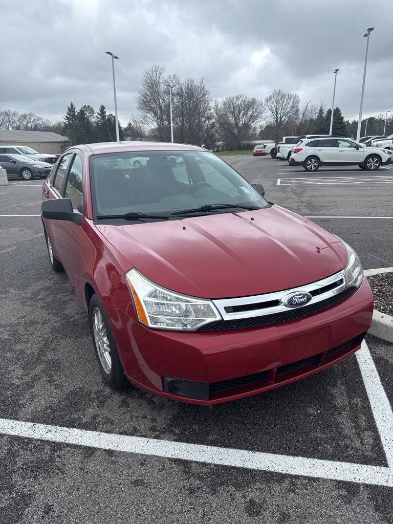 Used 2011 Ford Focus SE w/ 201A Rapid Spec Order Code image 1