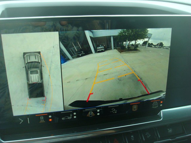 Certified 2026 Chevrolet Silverado 1500 High Country w/ Technology Package AWD/4WD image 21