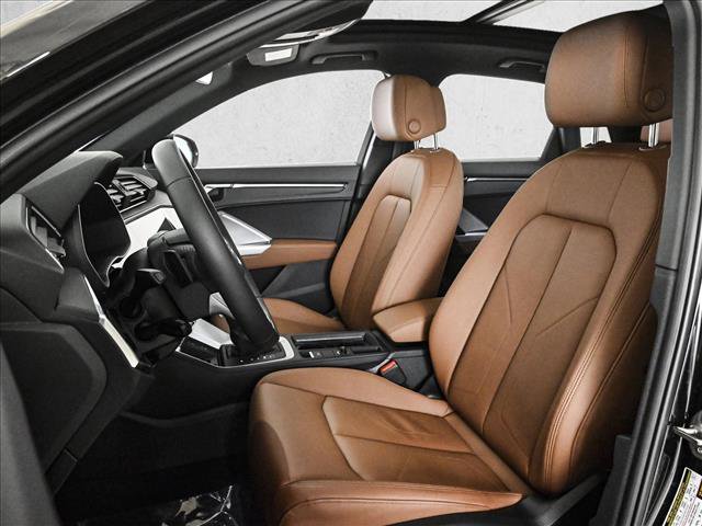 Certified 2025 Audi Q3 2.0T Premium w/ Convenience Package image 17