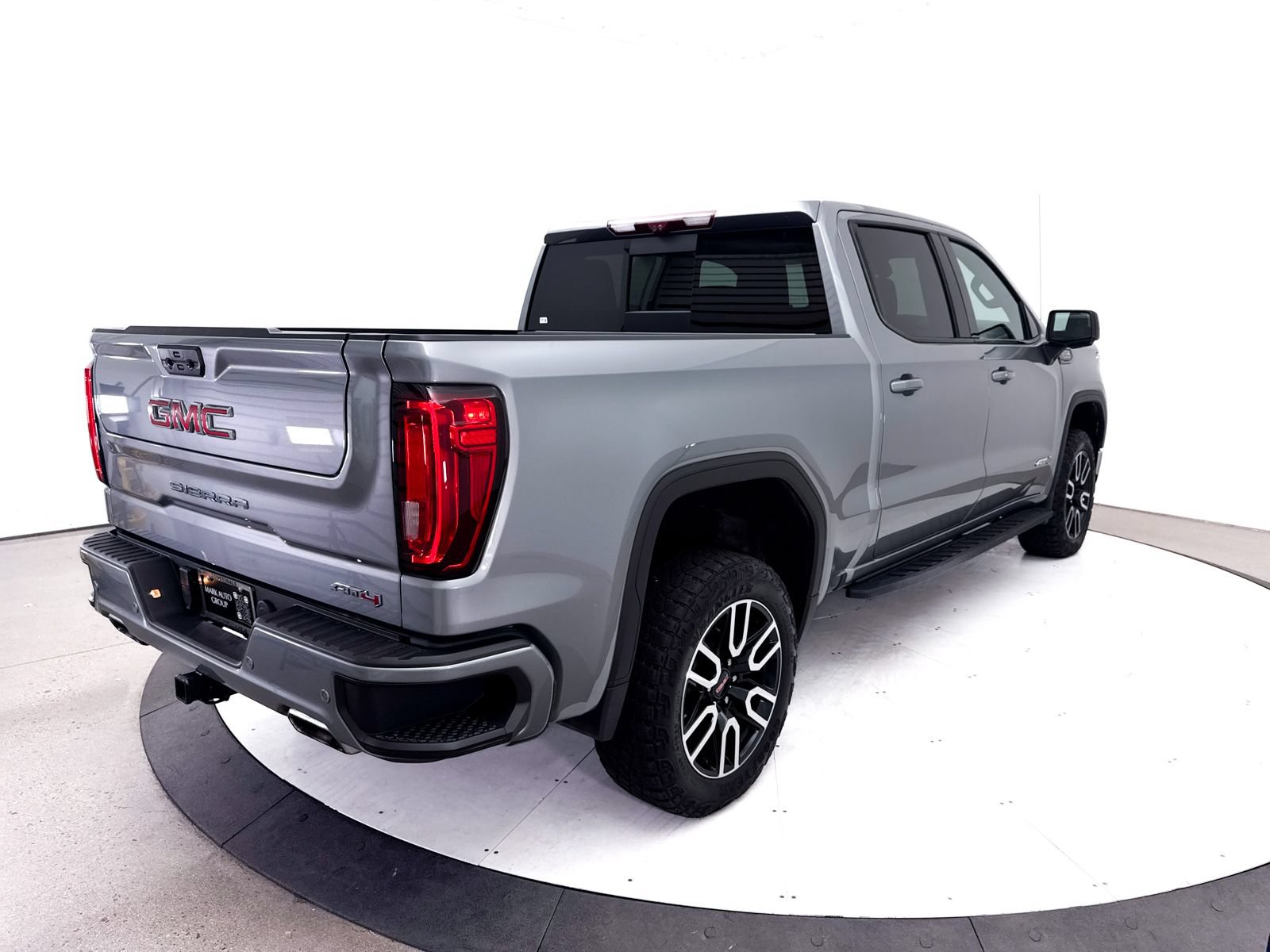 Used 2023 GMC Sierra 1500 AT4 w/ AT4 Premium Package AWD/4WD image 21