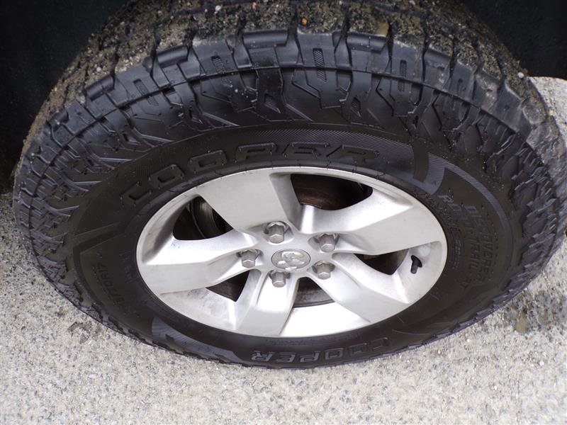 Used 2018 RAM 1500 Express image 44