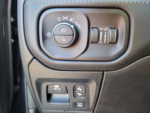 New 2026 RAM 1500 Tungsten w/ Trailer Tow Group image 22