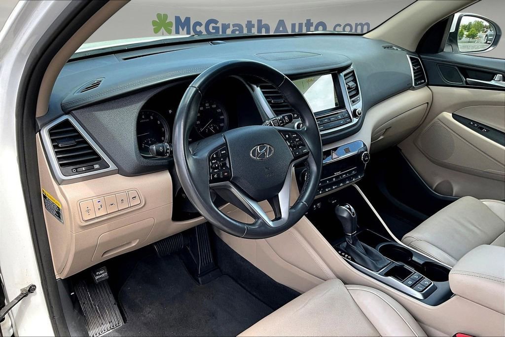 Used 2016 Hyundai Tucson Limited w/ Option Group 03 AWD/4WD image 17