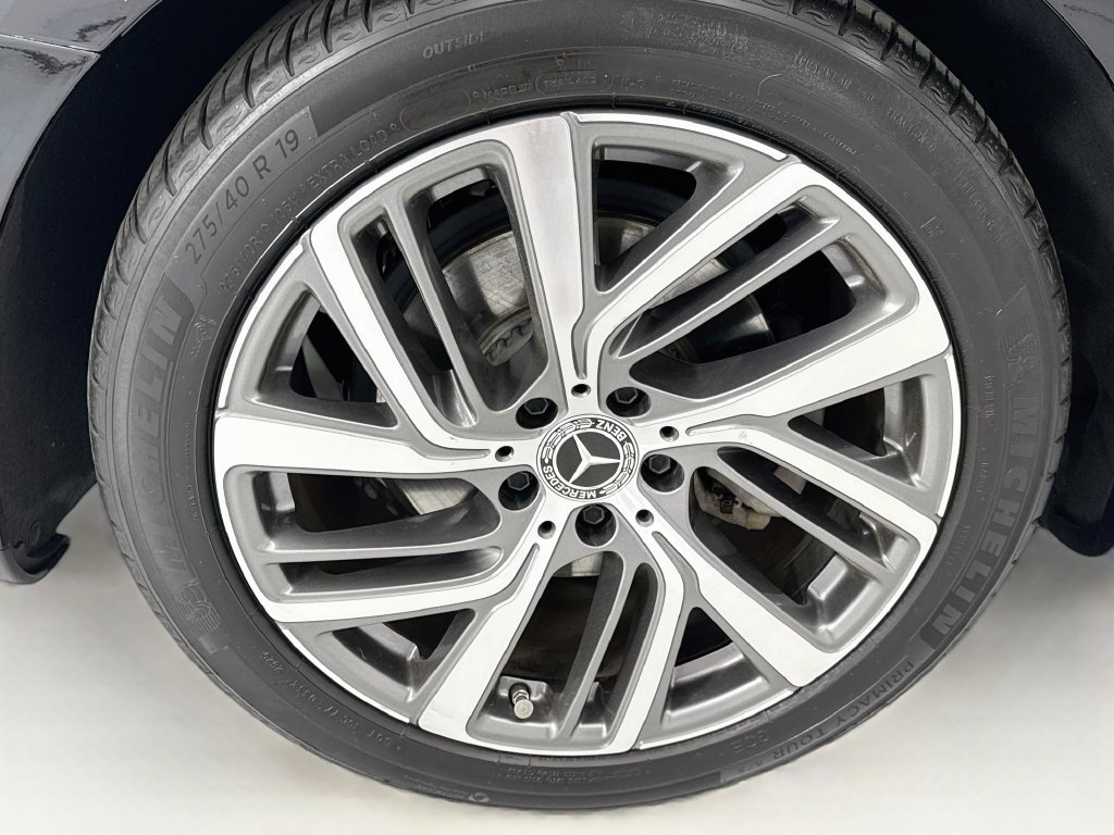 Used 2024 Mercedes-Benz E 350 4MATIC Sedan image 32