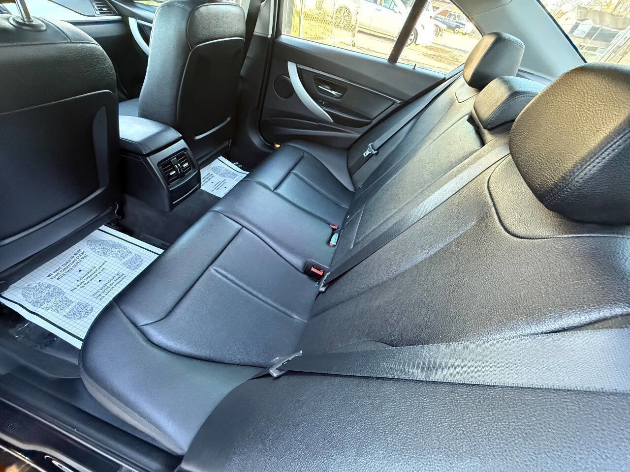 Used 2013 BMW 320i xDrive 320i xDrive AWD 4dr Sedan image 11