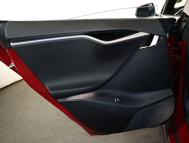 Used 2017 Tesla Model S 90D image 28