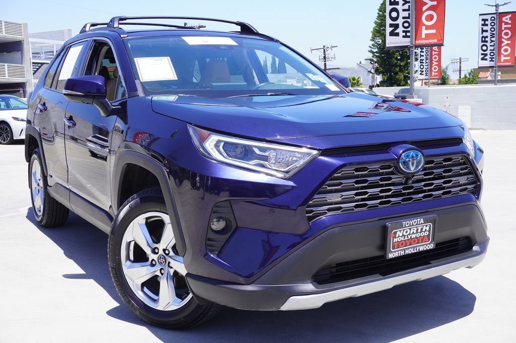 Certified 2020 Toyota RAV4 Limited AWD/4WD image 2