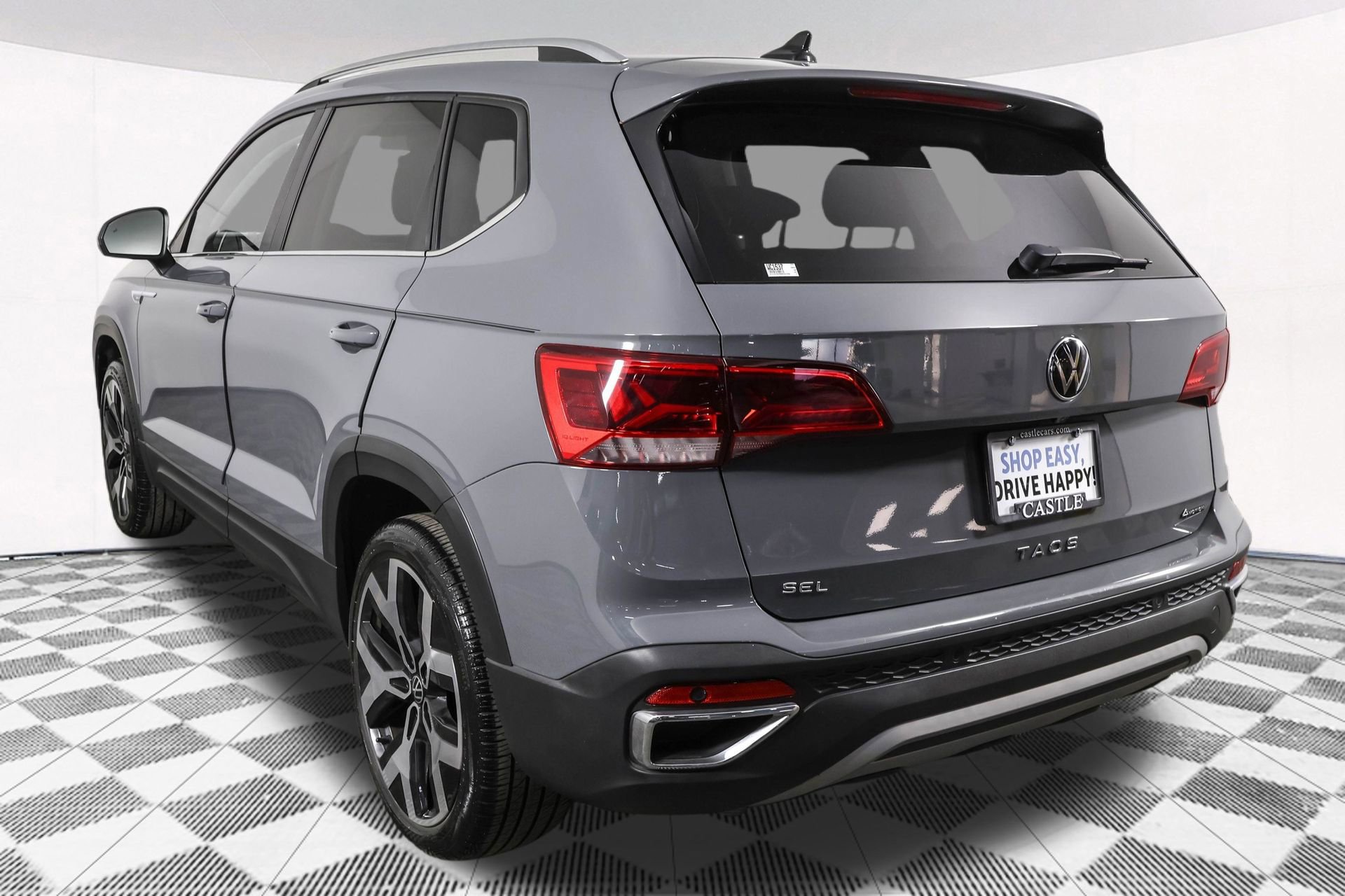 Used 2022 Volkswagen Taos SEL image 17