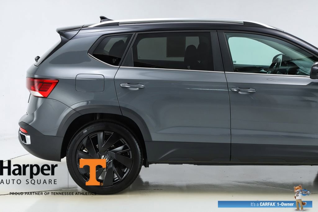 Used 2024 Volkswagen Taos SE w/ Panoramic Sunroof Package image 49