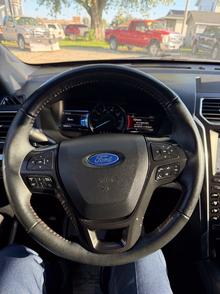 Used 2018 Ford Explorer Sport w/ Equipment Group 401A AWD/4WD image 12