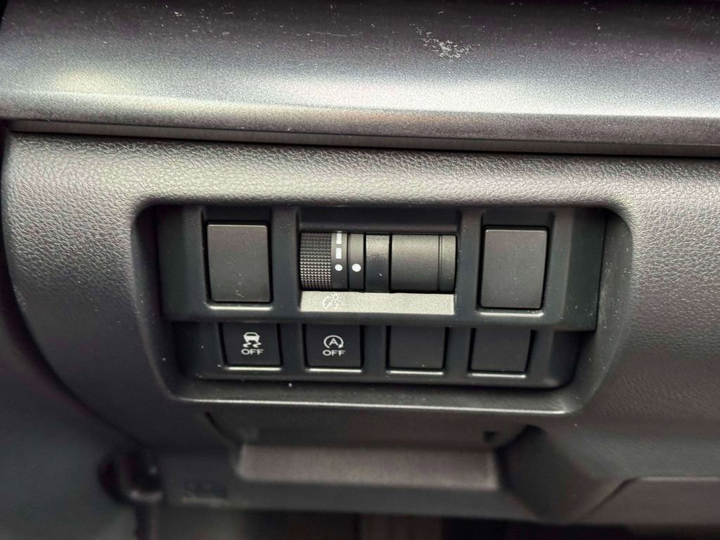 Used 2023 Subaru Crosstrek 2.5i Sport AWD/4WD image 19