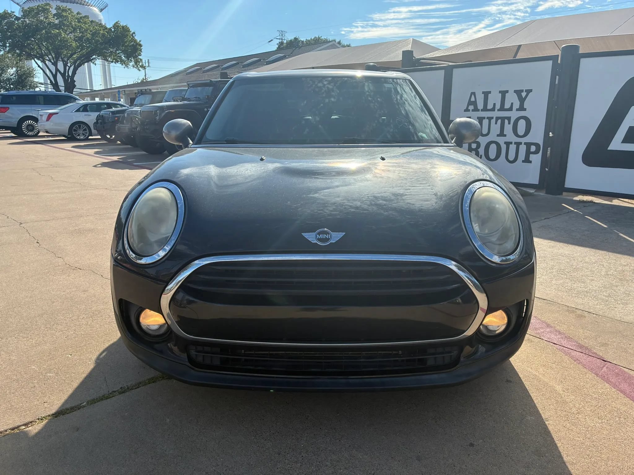 Used 2017 MINI Cooper Clubman ALL4 AWD/4WD image 2