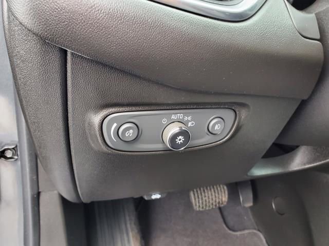 Certified 2021 Chevrolet Equinox LT image 18