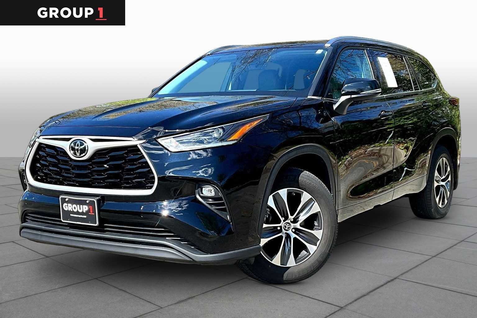 Used 2021 Toyota Highlander XLE image 1