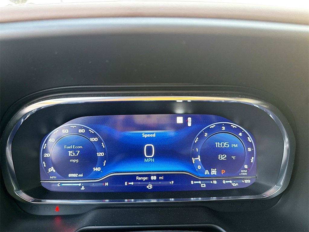 Used 2022 Chevrolet Suburban High Country image 14