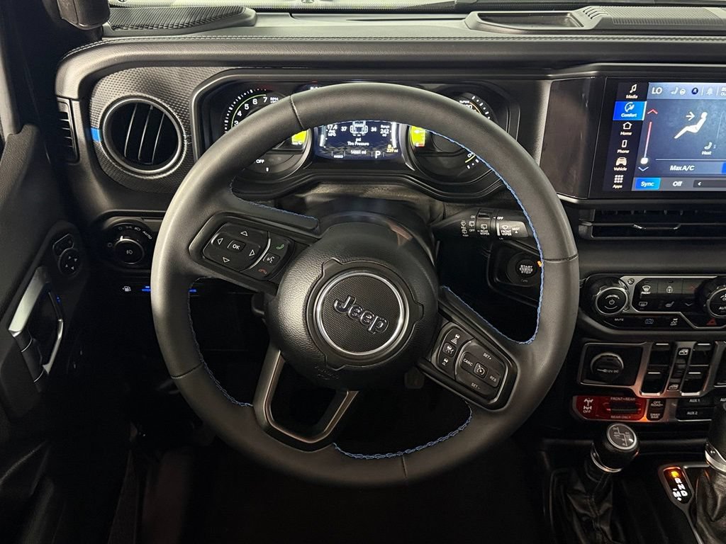 Used 2025 Jeep Wrangler Unlimited Rubicon 4xe w/ Safety Group AWD/4WD image 36