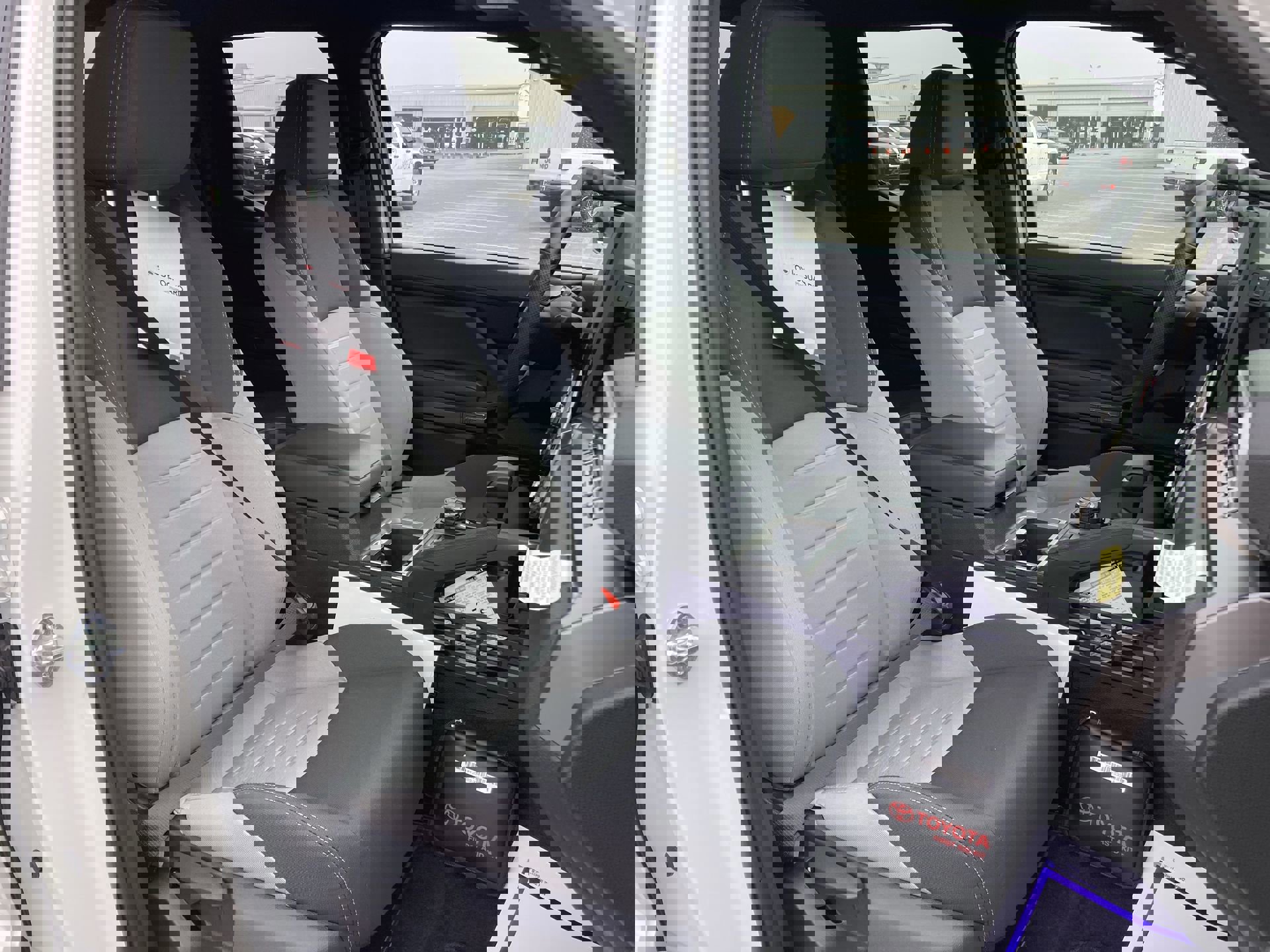 Certified 2026 Toyota Tacoma TRD Off-Road image 28