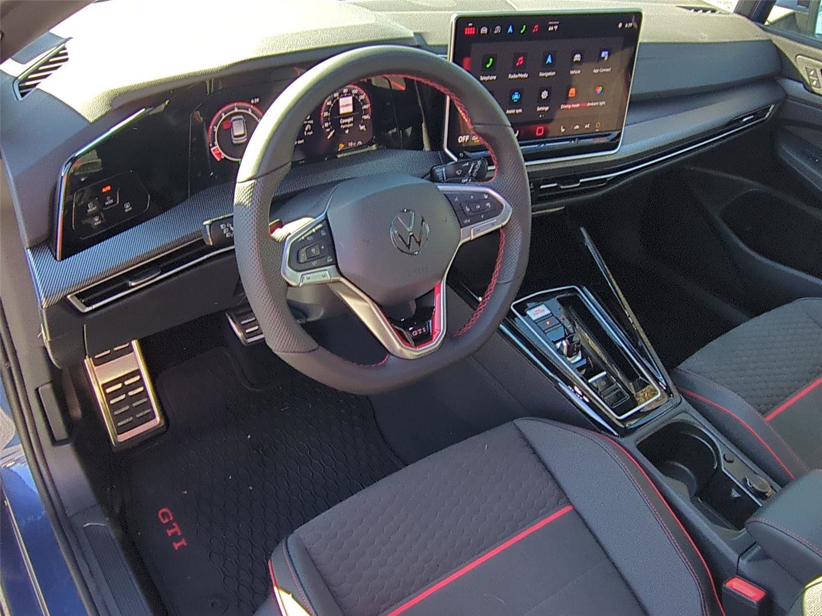 New 2026 Volkswagen Golf SE FWD image 9