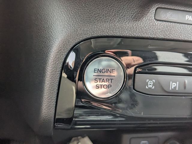 Certified 2023 Ford Escape Platinum AWD/4WD image 18