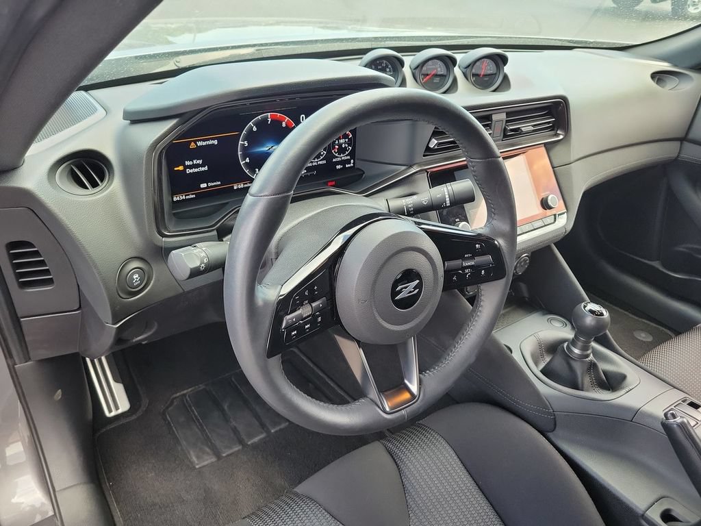 Used 2025 Nissan Z Sport w/ Floor Mat Package RWD image 10