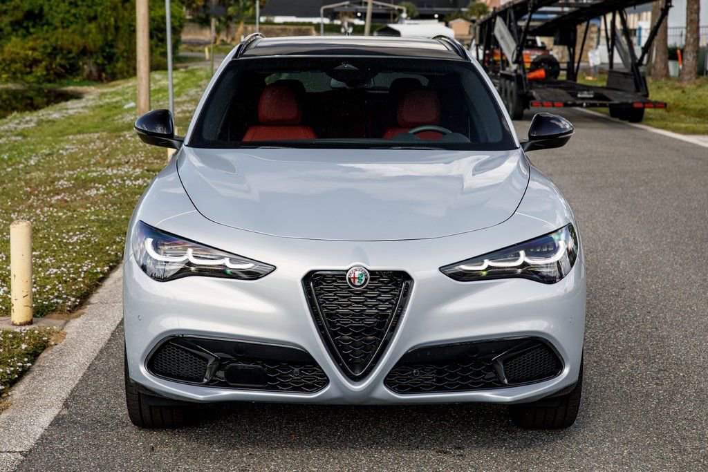 New 2025 Alfa Romeo Stelvio Sprint w/ Veloce Package image 8