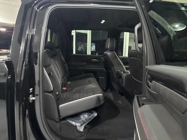 Used 2024 GMC Sierra 2500 AT4X AWD/4WD image 34