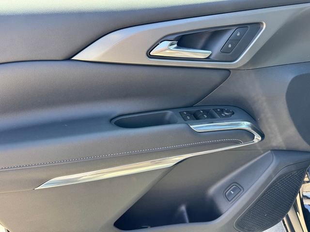 New 2026 Chevrolet Traverse LT w/ Sun and Wheel Package FWD image 14