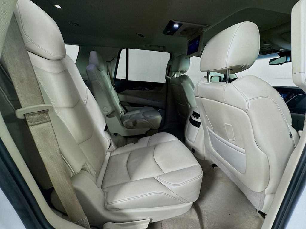 Used 2018 Cadillac Escalade Luxury RWD image 36