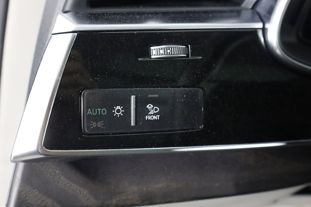 Used 2021 Audi Q7 3.0T Prestige AWD/4WD image 23