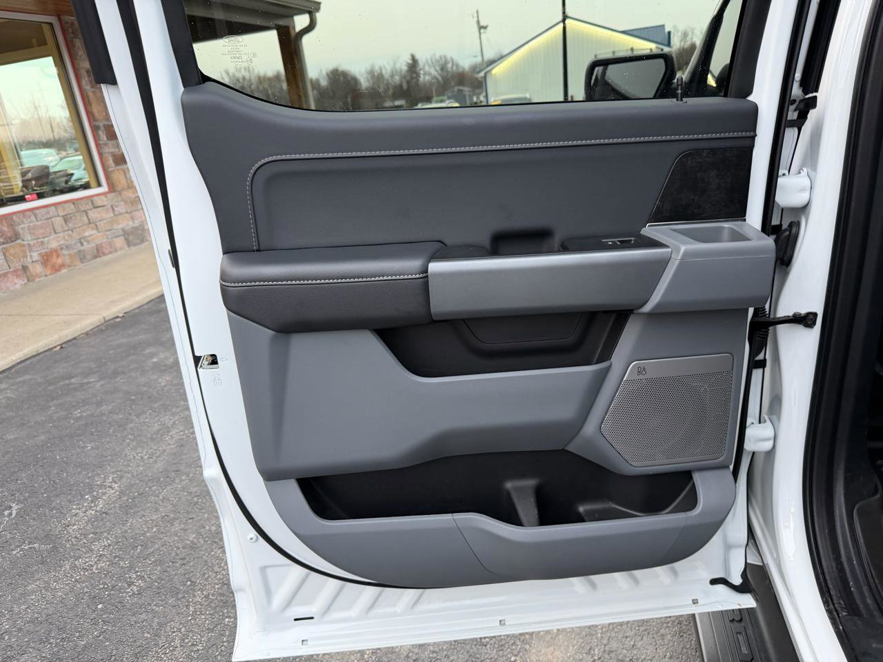 Used 2025 Ford F150 Lightning Flash image 16