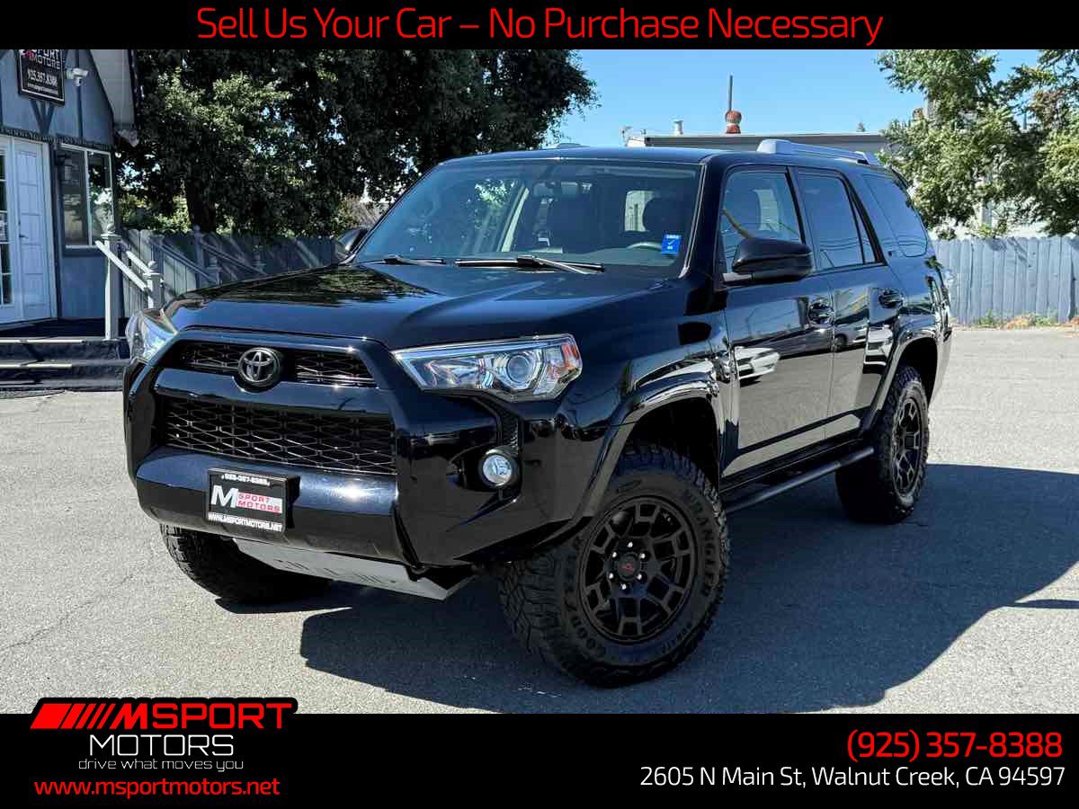 Used 2018 Toyota 4Runner SR5 AWD/4WD image 3