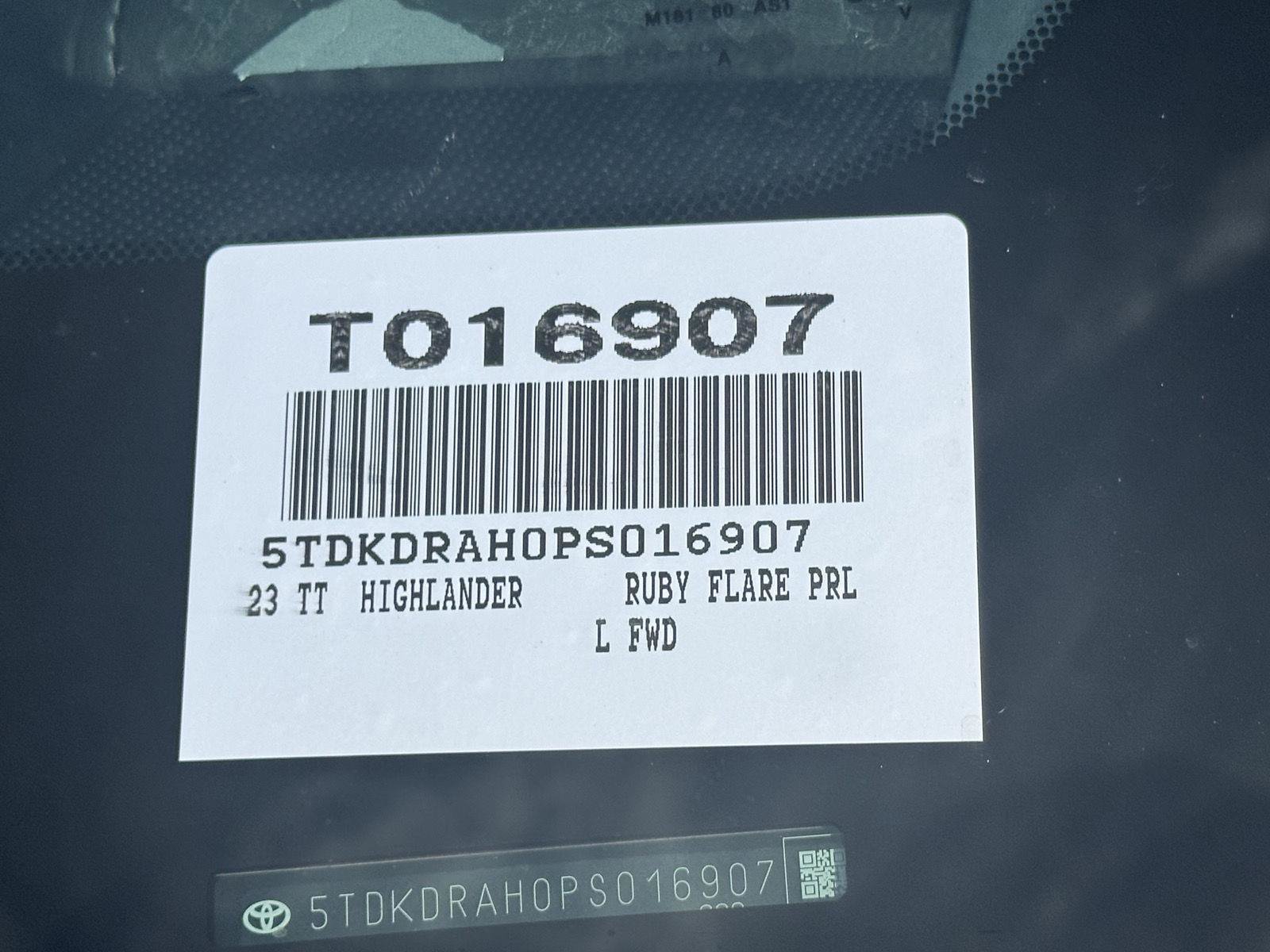 Used 2023 Toyota Highlander Limited FWD image 15
