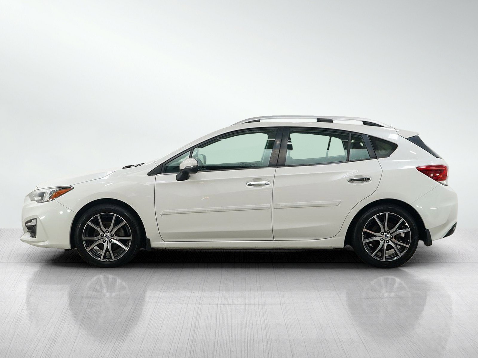 Used 2017 Subaru Impreza 2.0i Limited w/ Moonroof/BSD & Rcta/Eyesight AWD/4WD image 2