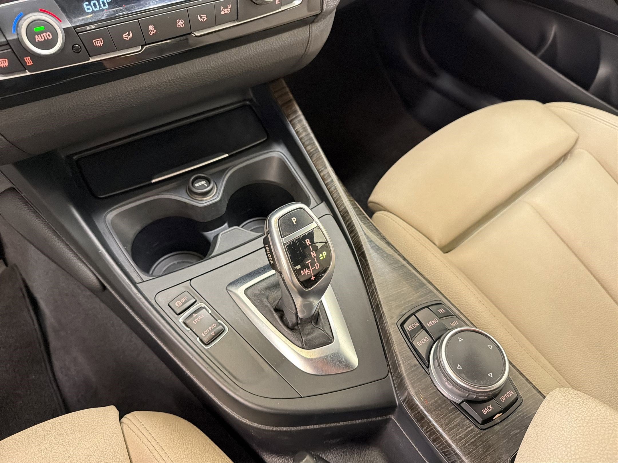 Used 2016 BMW 228i xDrive Convertible image 16