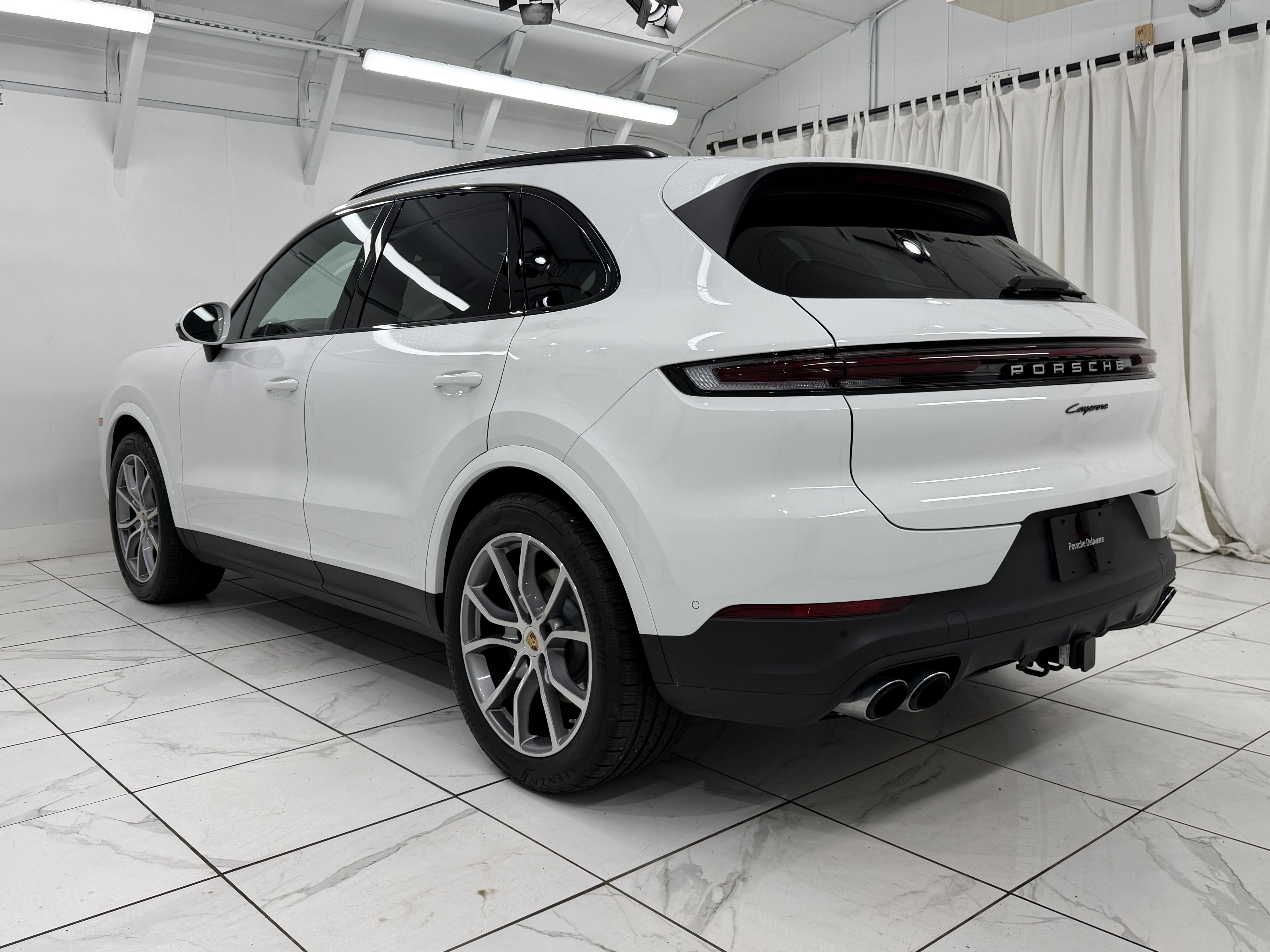 Certified 2025 Porsche Cayenne image 14