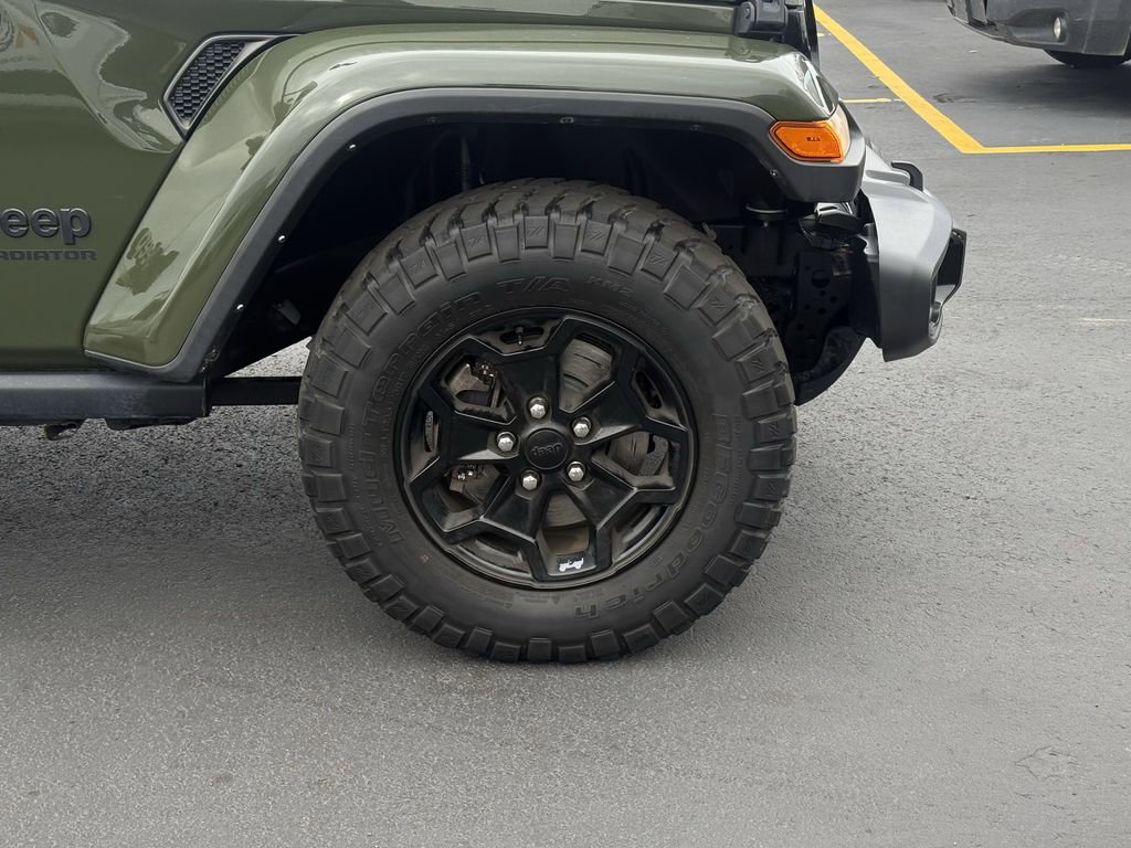 Used 2021 Jeep Gladiator Sport image 10