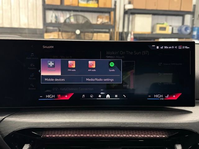 New 2026 BMW 330i xDrive Sedan w/ Premium Package image 32