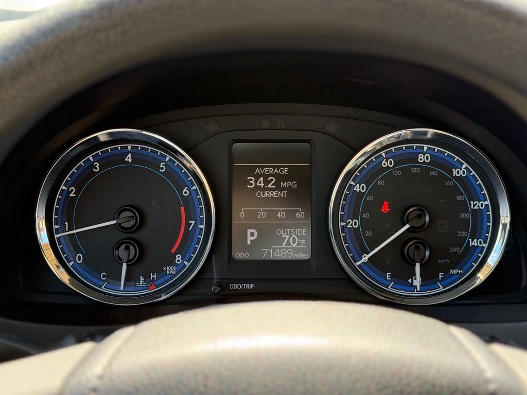 Used 2017 Toyota Corolla LE FWD image 9