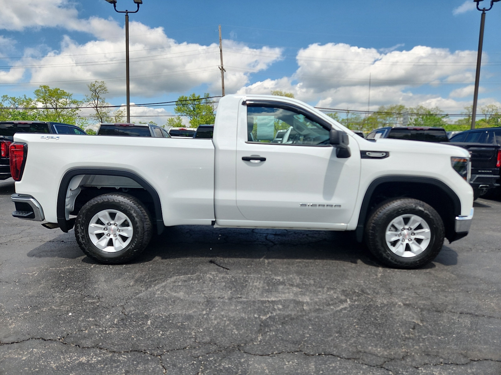 Used 2024 GMC Sierra 1500 Pro w/ Pro Value Package AWD/4WD image 7